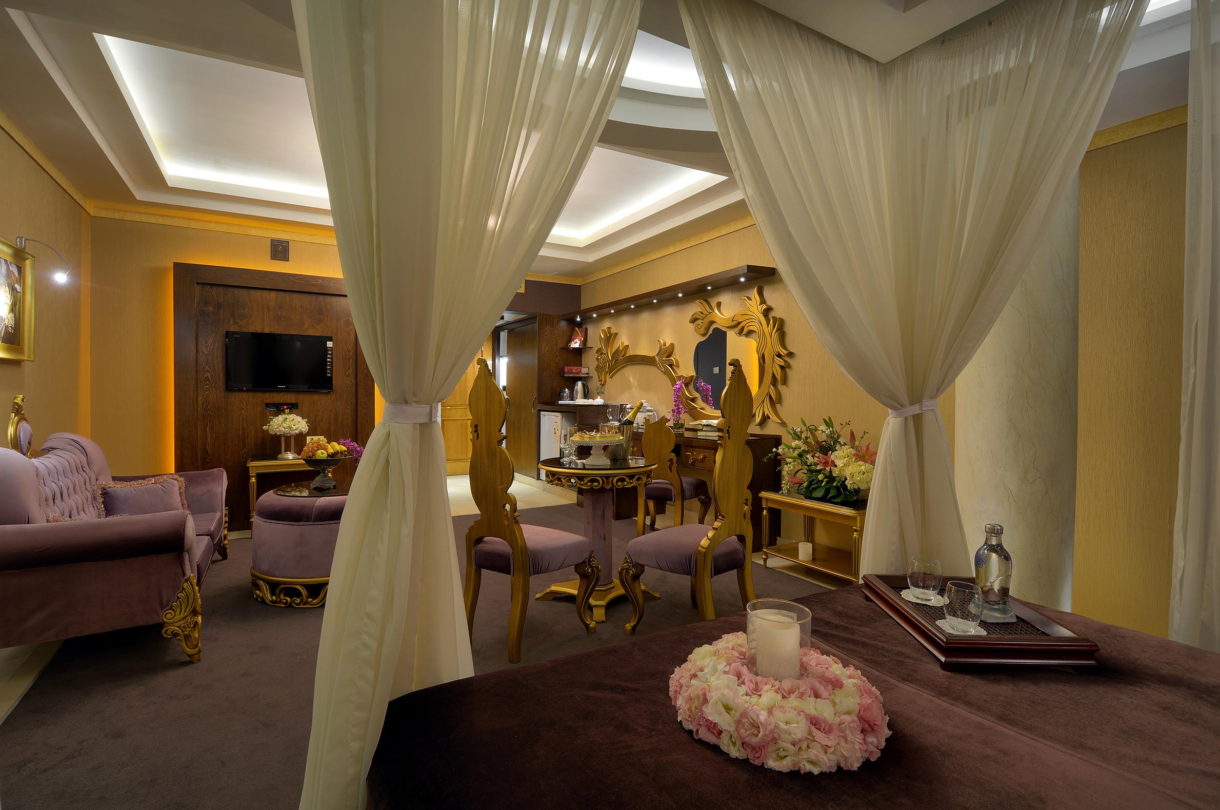سوئیت پرزیدنت هتل بین المللی قصر مشهد